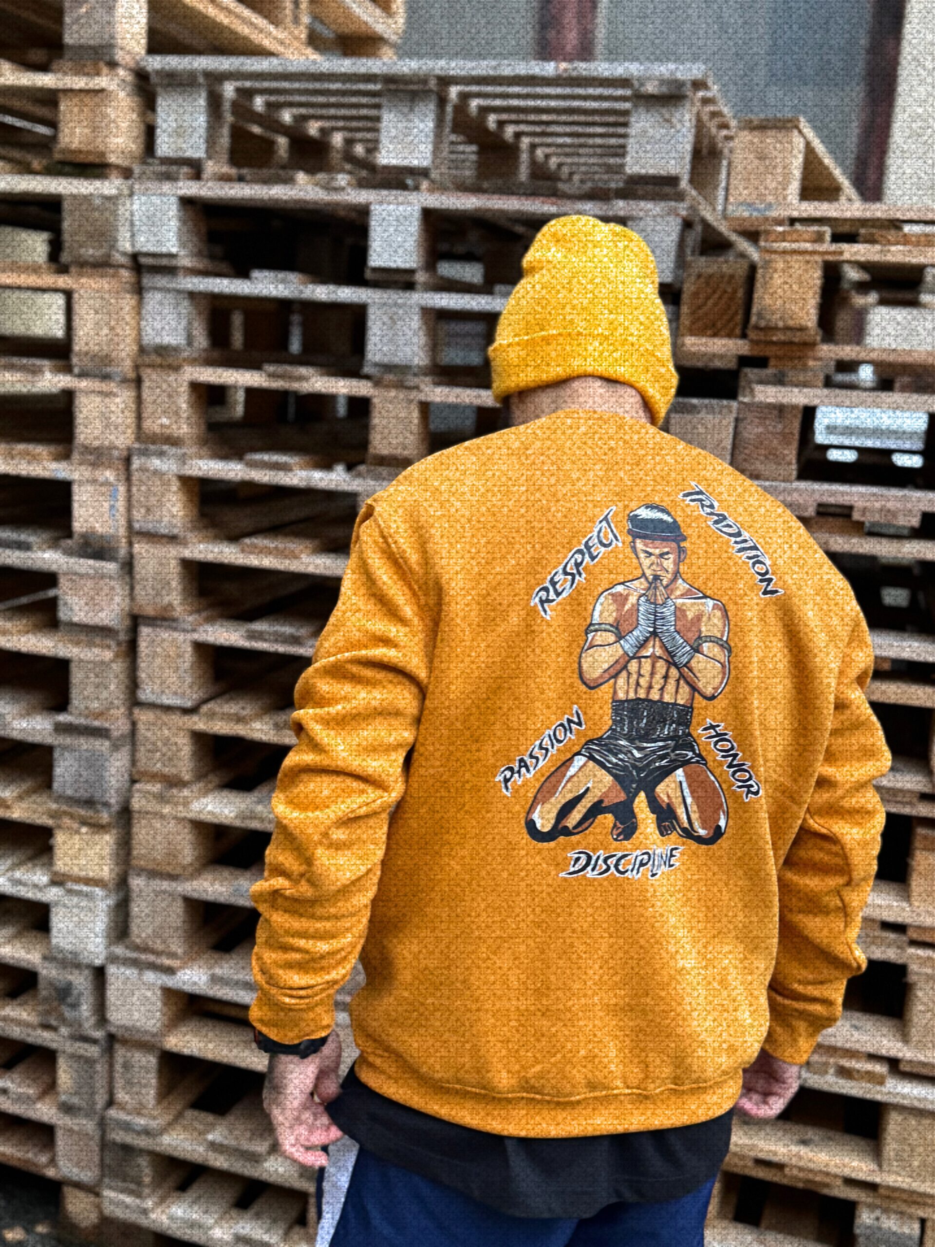 CrewNeck Mikina - Buakaw "Muay Thai Code" – Obrázok 2